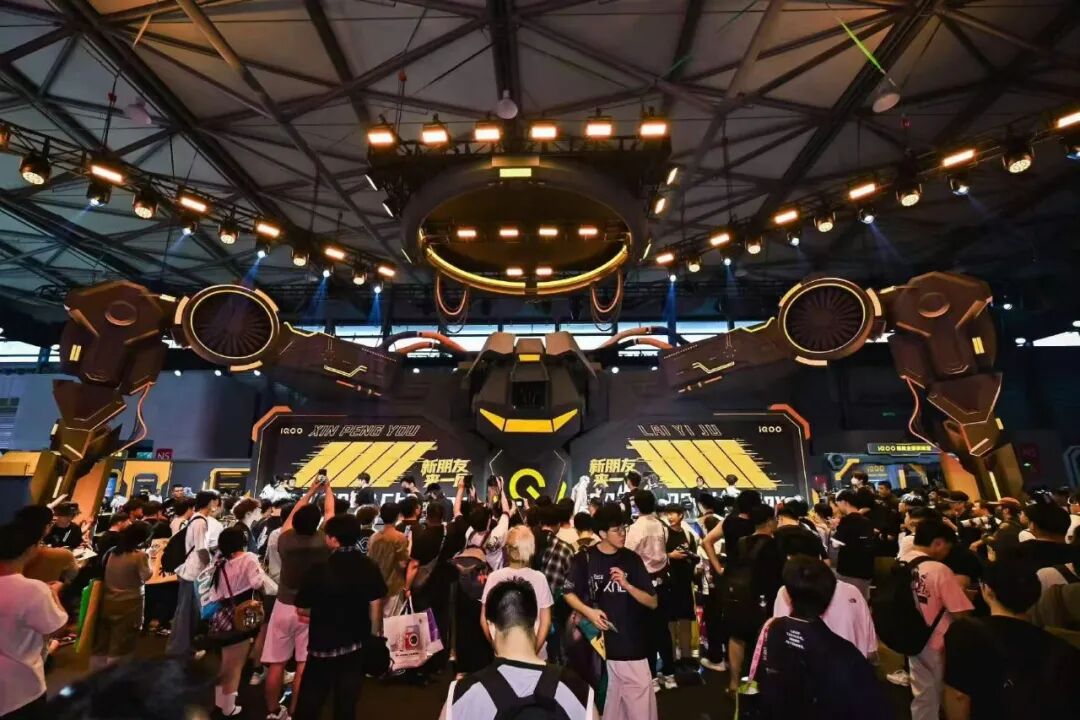 43.89万人次再创新高!第23届ChinaJoy圆满落幕:感谢有你,共赴这场“与AI同游”的盛夏之约 https://cms3.chinajoy.net/157/upload/resources/image/103532.jpg?token=Bearer eyJhbGciOiJIUzUxMiJ9.eyJpc3MiOiJlY2hpc2FuIiwic3ViIjoie1wiY2xpZW50XCI6XCJXRUJcIixcInR5cGVcIjpcIlVTRVJcIixcIm5hbWVcIjpcInVzZXIyX2FwaVwiLFwic2lnbmF0dXJlXCI6bnVsbCxcImV4cGlyZXNfaW5cIjoxODAwMDAwMH0iLCJpYXQiOjE3ODU4MzQ1ODEsImV4cCI6MTc4NTg1MjU4MX0.HoThmgOAUMt0EpWerAm8NYzl6DOy1GtDxDIOGVxXjea3HVMpGDIiP16BBotix2abTm3MiXT5hcOKdUHNC1Lp7g